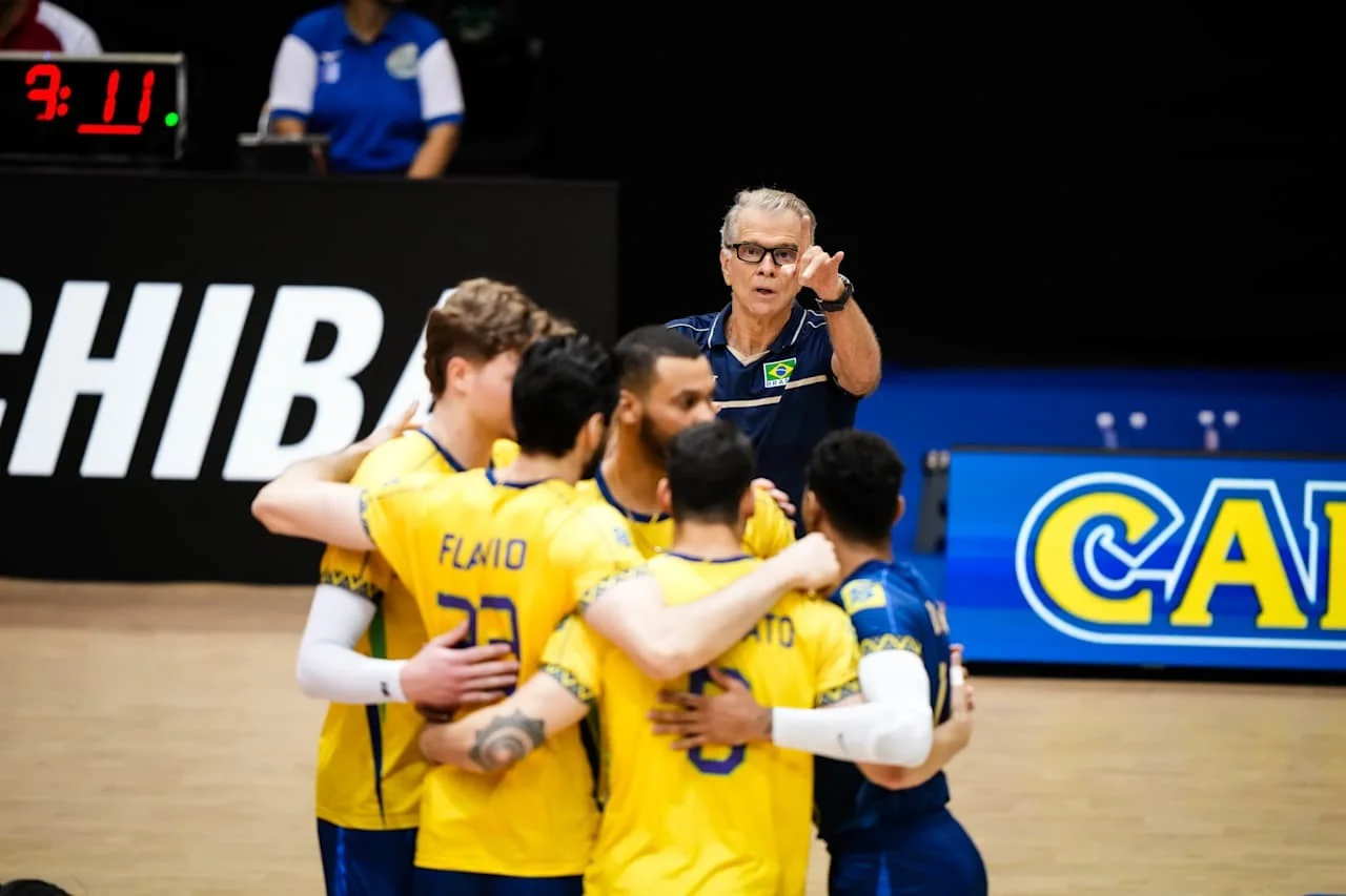 Bernardinho convoca 16 atletas para amistosos antes do Sul-Americano