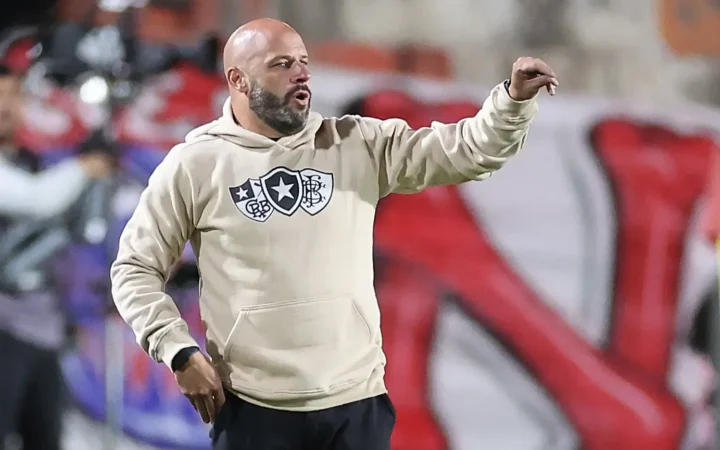 Botafogo perde 6 a 1 para Cienciano e tem volta difícil