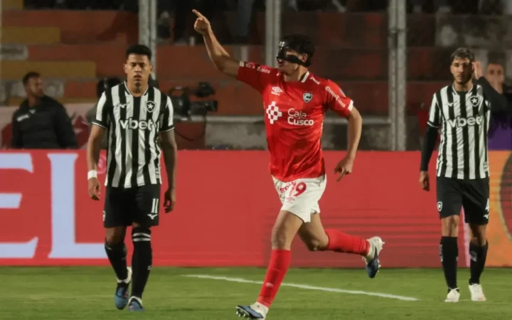 Botafogo sofre 6 a 1 contra Cienciano e precisa virar nas oitavas da Sul-Americana