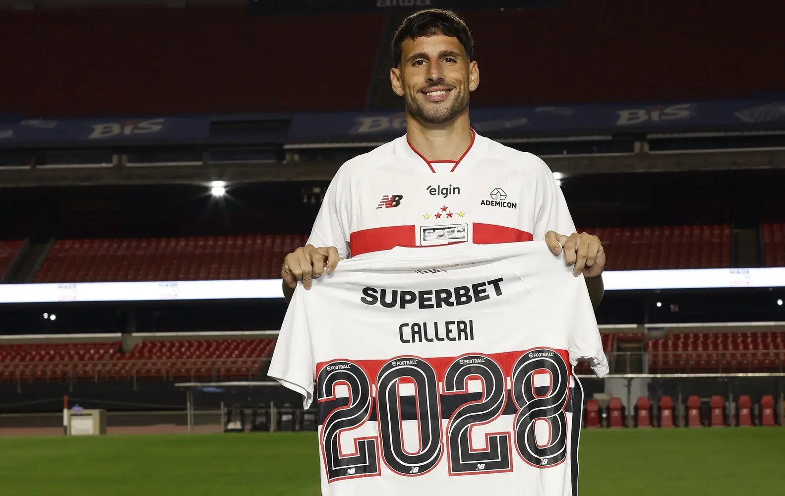 Calleri renova contrato com o São Paulo até 2028