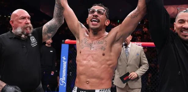 Carlos Prates apontado como próximo desafiante ao cinturão do UFC