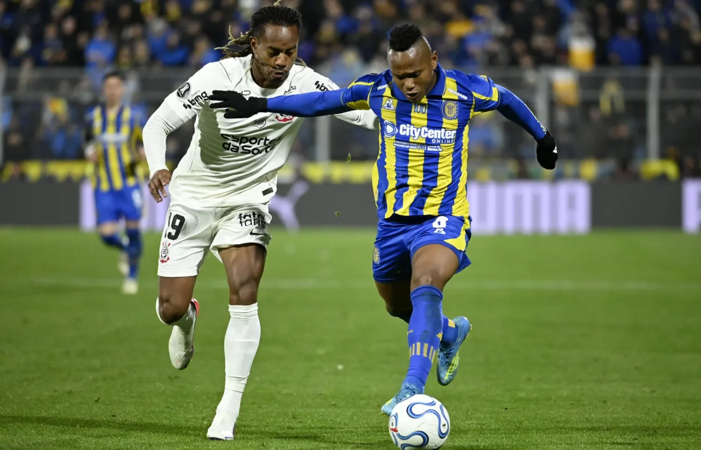 Corinthians mostra união após caso Memphis e fica confiante por vaga