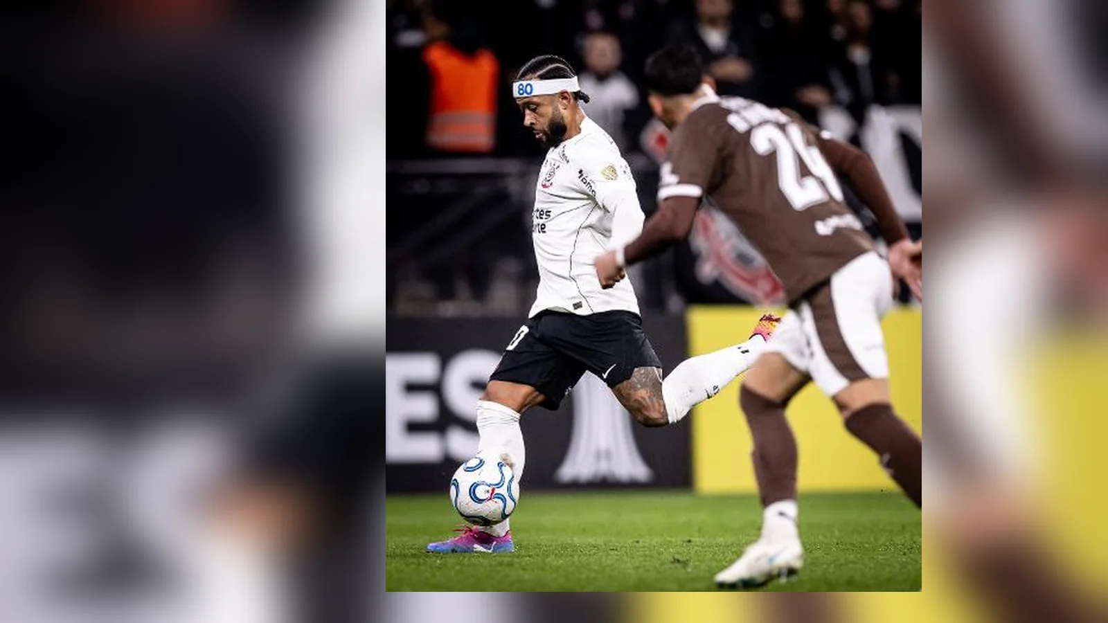 Encontro e atuação de Lavieri garantem renovação de Memphis no Corinthians