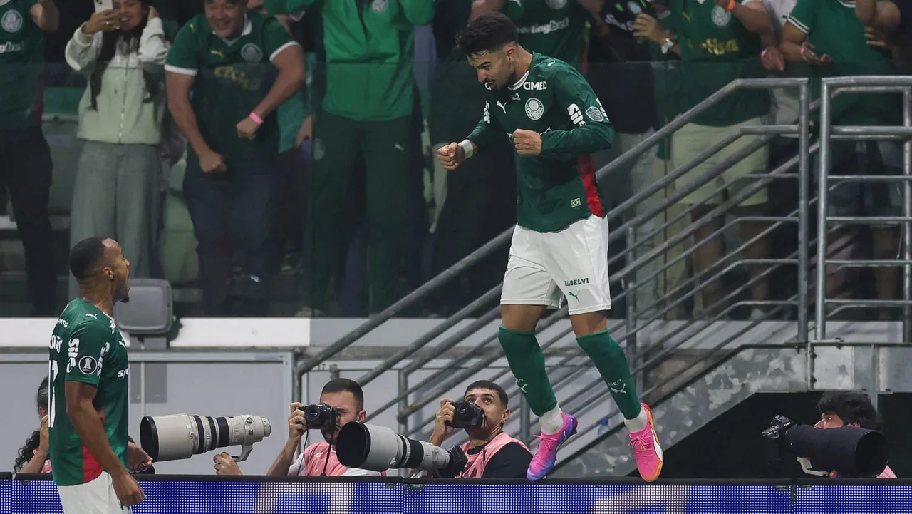 Flaco López confirma compromisso e marca contra Cerro Porteño