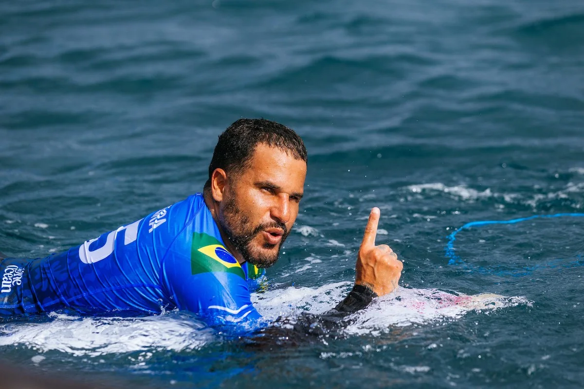 Italo Ferreira abre vantagem no ranking da WSL, mas prega cautela na luta por bi mundial