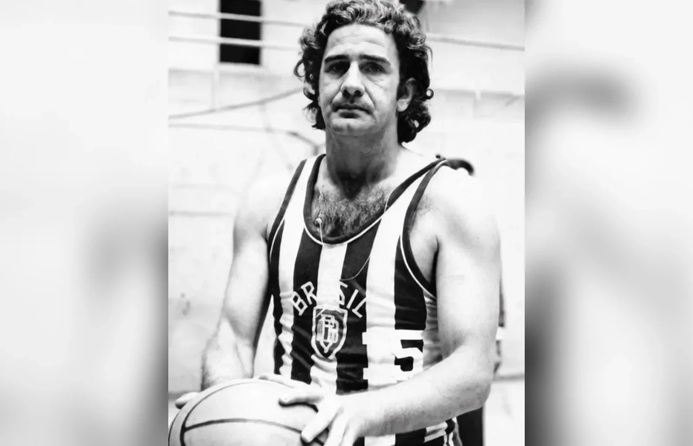 Morre Carlos Massoni, o Mosquito, ícone do basquete brasileiro