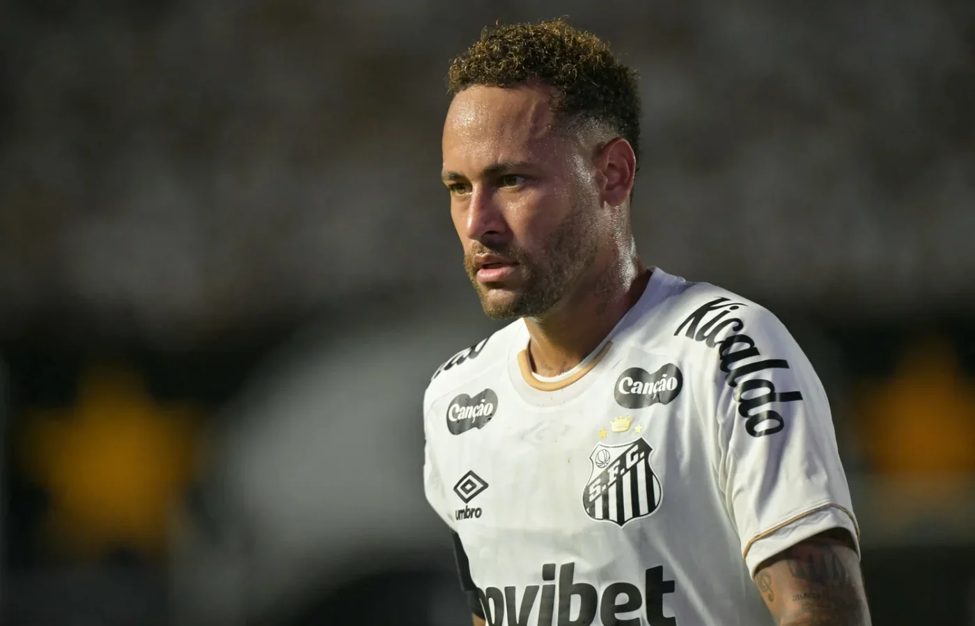 Neymar evita confirmar presença em sintético contra Palmeiras nas quartas