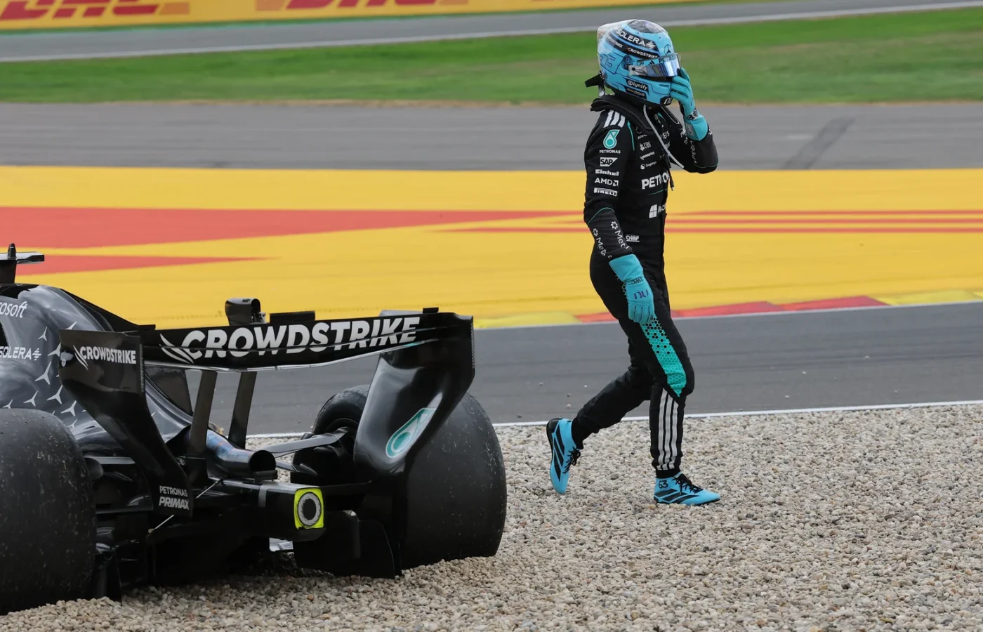 Russell perde protagonismo e cai na liderança da F1 2026