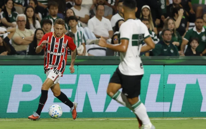 São Paulo recebe Coritiba às 21h no Morumbi pela 23ª rodada